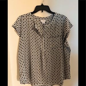 Liz Claiborne cream/dark green and black colored blouse